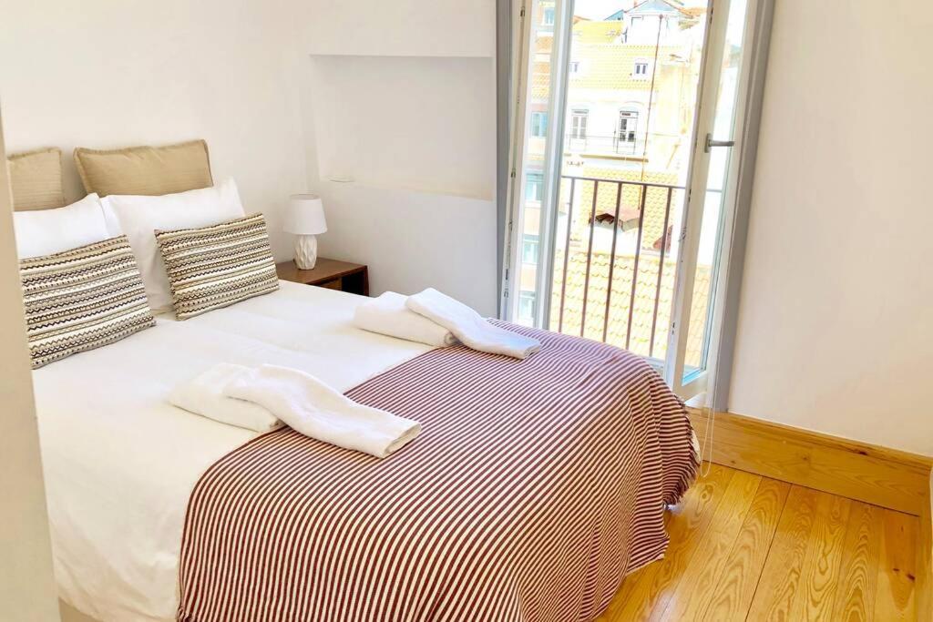32 Top - Center Of Lisbon Duplex Apartment, Barrio Alto Экстерьер фото