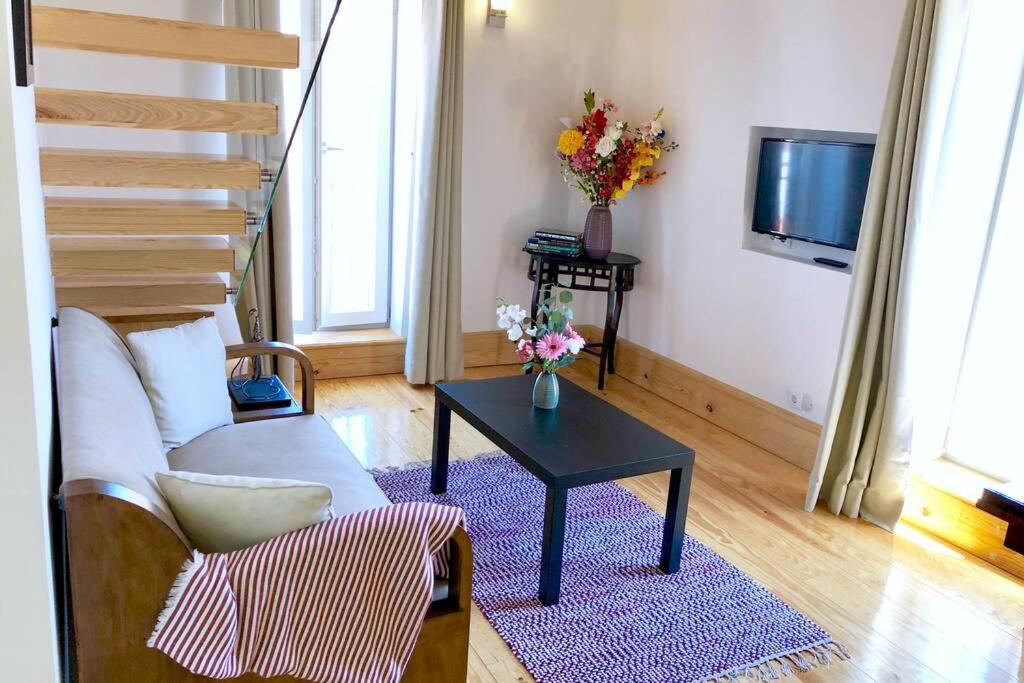 32 Top - Center Of Lisbon Duplex Apartment, Barrio Alto Экстерьер фото