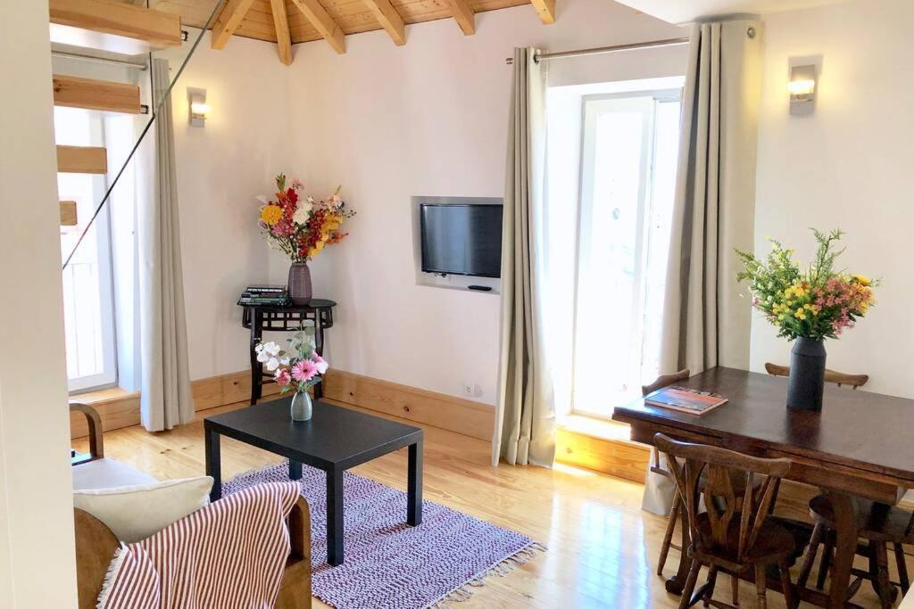 32 Top - Center Of Lisbon Duplex Apartment, Barrio Alto Экстерьер фото